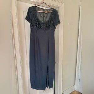 Liz Claiborne “Night” collection. Elegant and timeless evening gown.